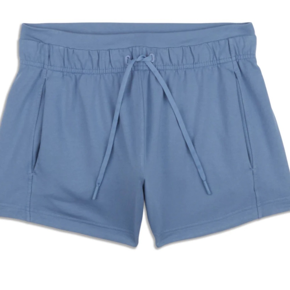 Lululemon shorts size 14